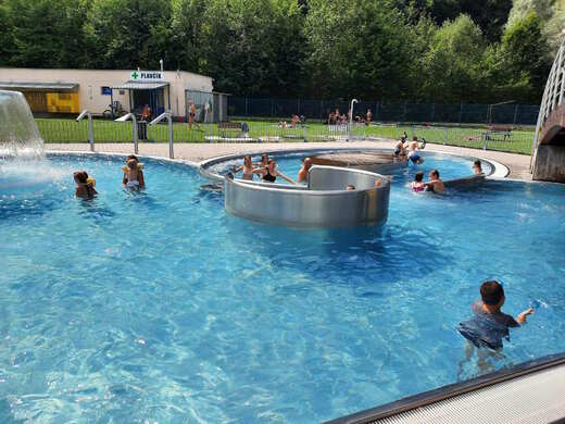 Koupaliště v Rožnově pod Radhoštěm - divoká řeka