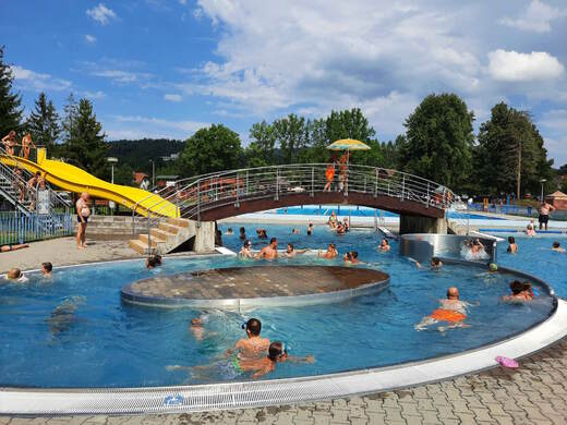 Na koupališti v Rožnově pod Radhoštěm