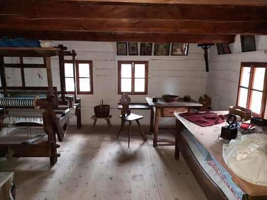Obydlí ve Valašském muzeum v přírodě v Rožnově pod Radhoštěm
